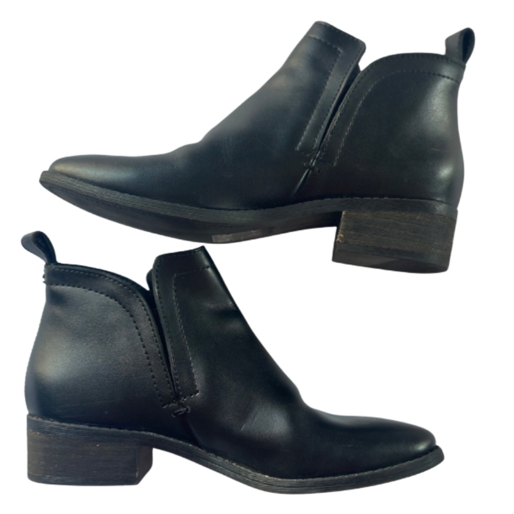 Dolce Vita Black Ankle Boots